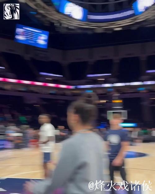 严阵以待!独行侠官媒晒众球员赛前训练照:盐湖城清晨训练 严阵以待!独行侠官媒晒众球员赛前训练照:盐湖城清晨训练