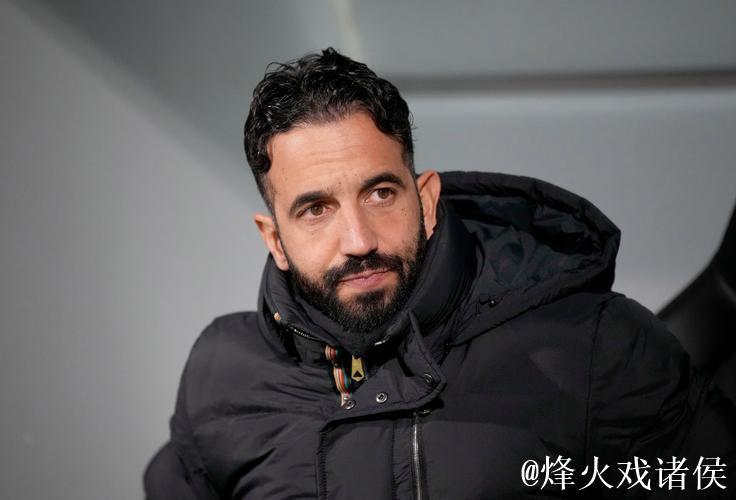 阿莫林:没赢是因为细节没做好,不是因为踢四后卫或三后卫 阿莫林:没赢是因为细节没做好,不是因为踢四后卫或三后卫